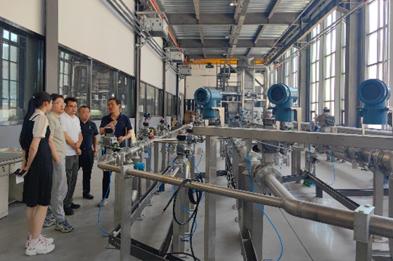 1735783272264373.png 图片32.png